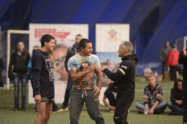 КАМПАНИЯТА НА KWIAT ПРИКЛЮЧИ С БЛАГОТВОРИТЕЛЕН МАЧ И ОЧЕН СКРИНИНГ НА ДЕЦА ОТ ПРИЕМНИ СЕМЕЙСТВА